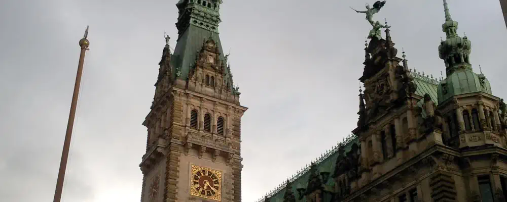 Mitarbeiterüberwachung Hamburg durch Detektive ist erlaubt